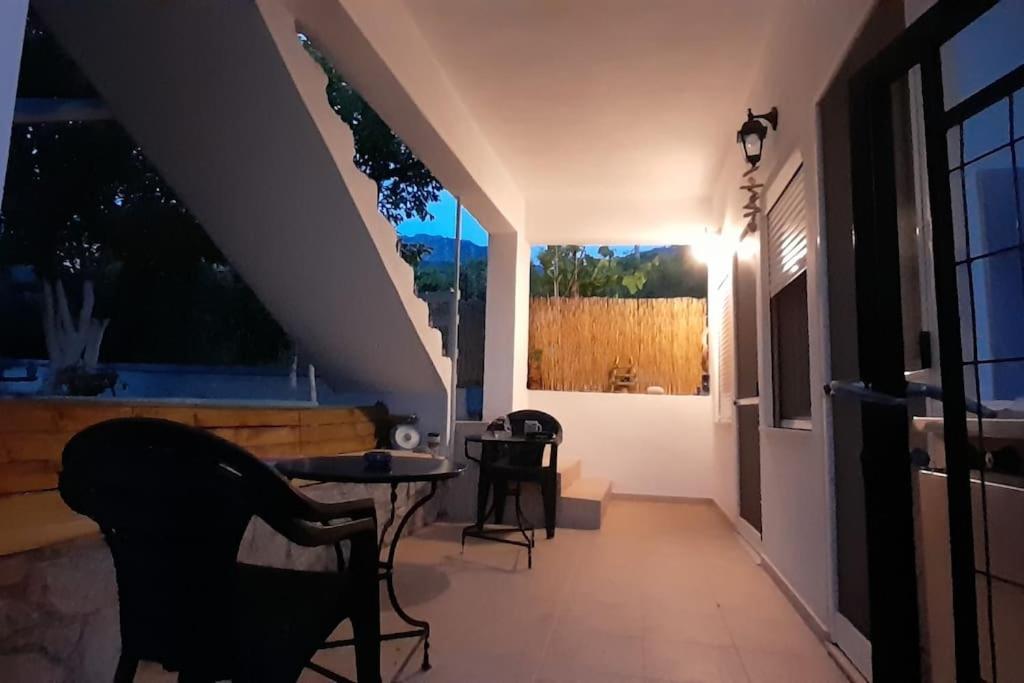 Το Σπίτι Της Ελένης Apartment Vlachia Ngoại thất bức ảnh